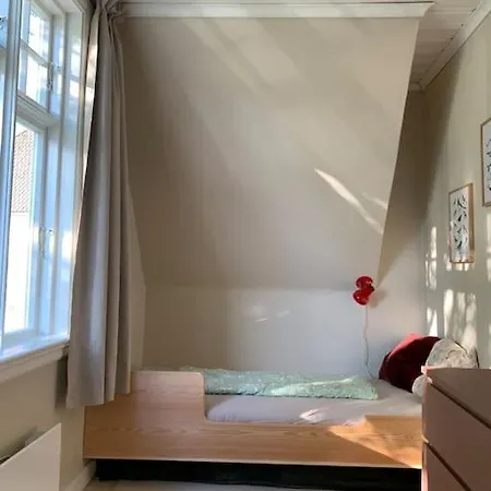 Διαμέρισμα Toppleilighet I Tomannsbolig